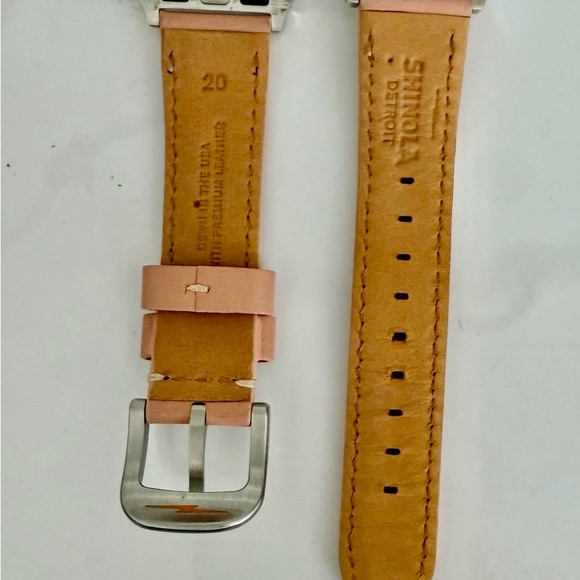 Shinola Apple Watch Leather Band NWOT - Picture 1 of 2